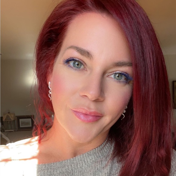 Meet your Posher, Aimee - Picture 2 of 4